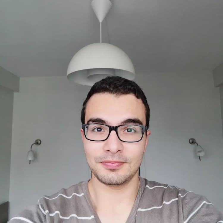 Moez