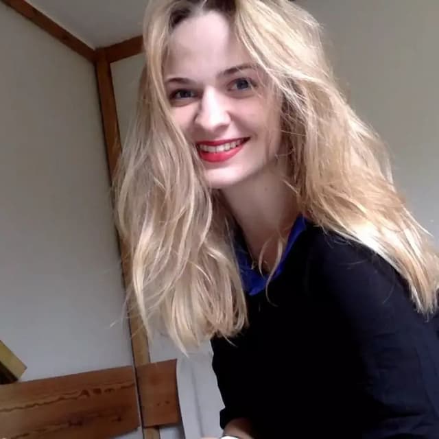 Julie 