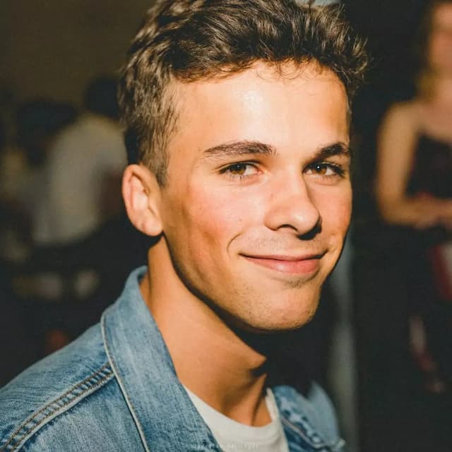 Léo 