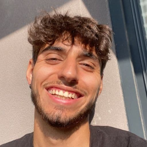 Léo