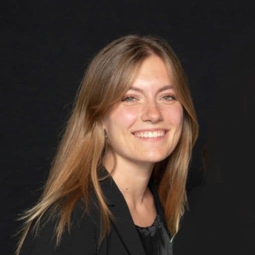 Inès