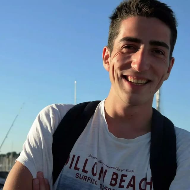 Théo