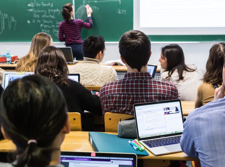 Un cours pour les élèves